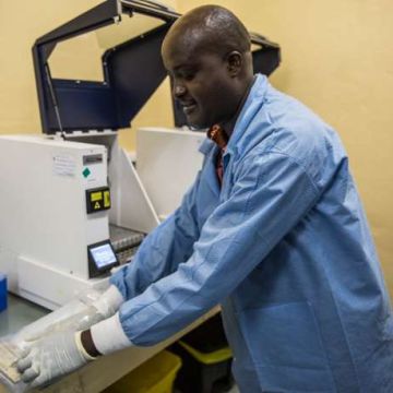 Au Burundi, rendre le VIH invisible et revivre